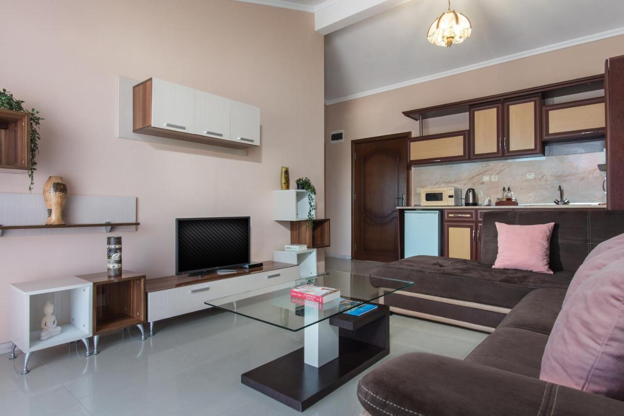 Семеен Хотел Golden Place Sozopol Exterior foto