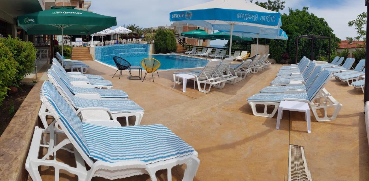 Семеен Хотел Golden Place Sozopol Exterior foto