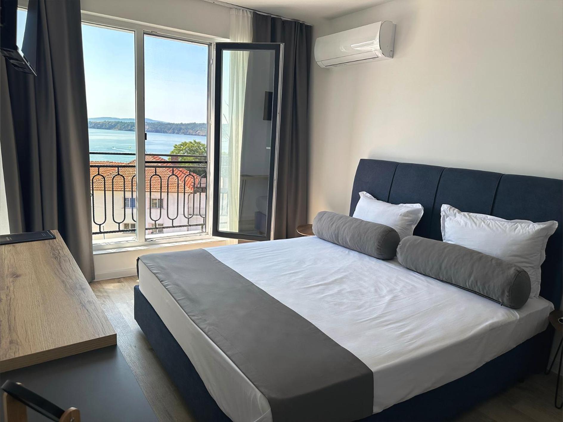 Семеен Хотел Golden Place Sozopol Exterior foto
